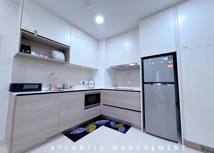 Viia Residences Kl Eco City, Walking Distance To Mid Valley & The Garden & Lrt