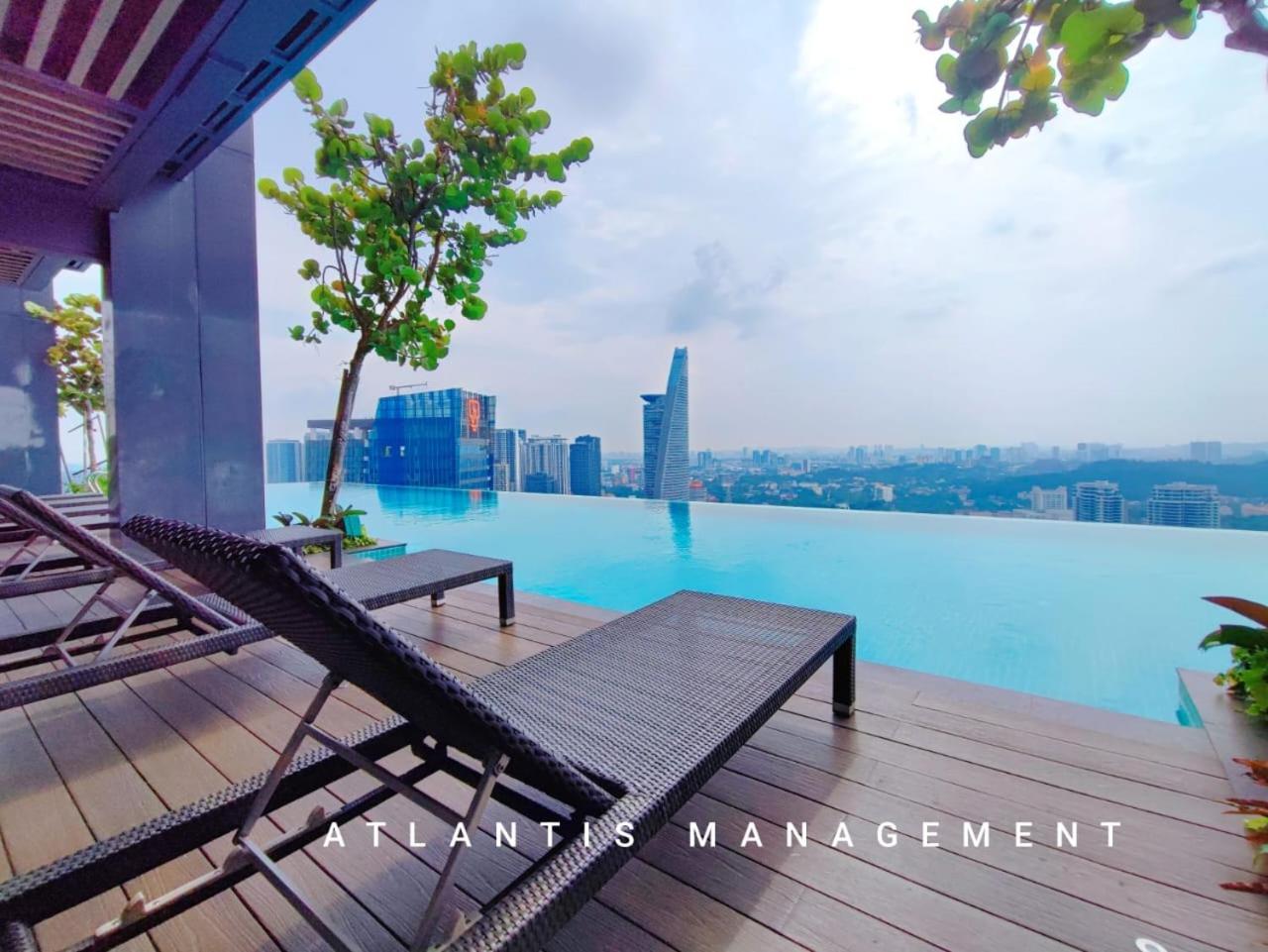 Viia Residences Kl Eco City, Walking Distance To Mid Valley & The Garden & Lrt Kuala Lumpur