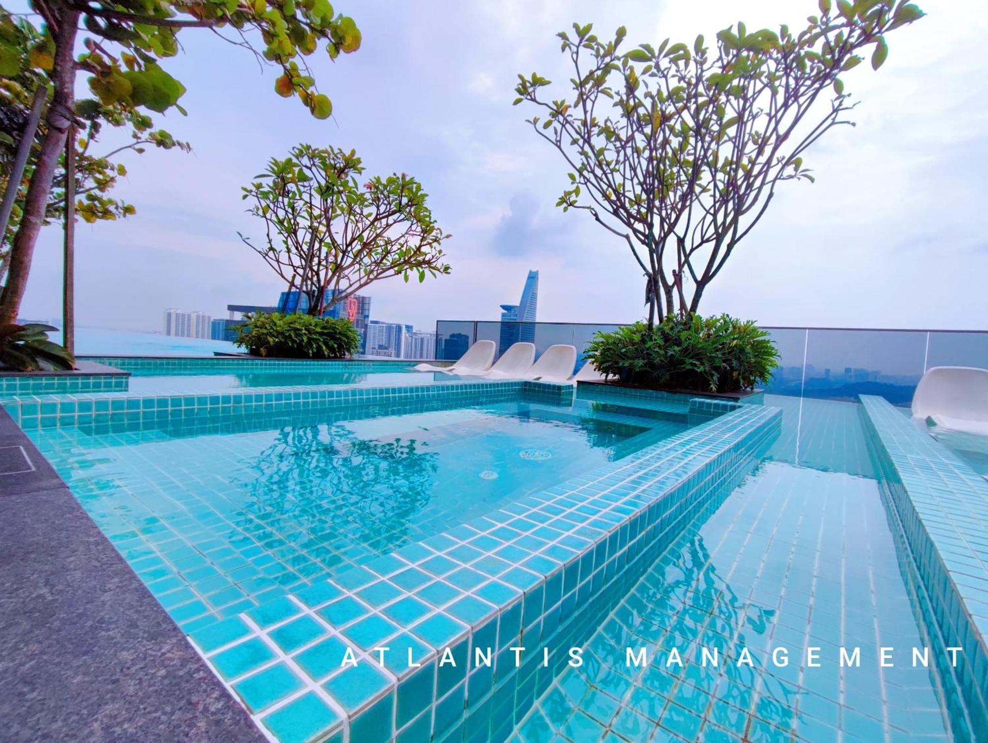 Viia Residences Kl Eco City, Walking Distance To Mid Valley & The Garden & Lrt Apartment Kuala Lumpur